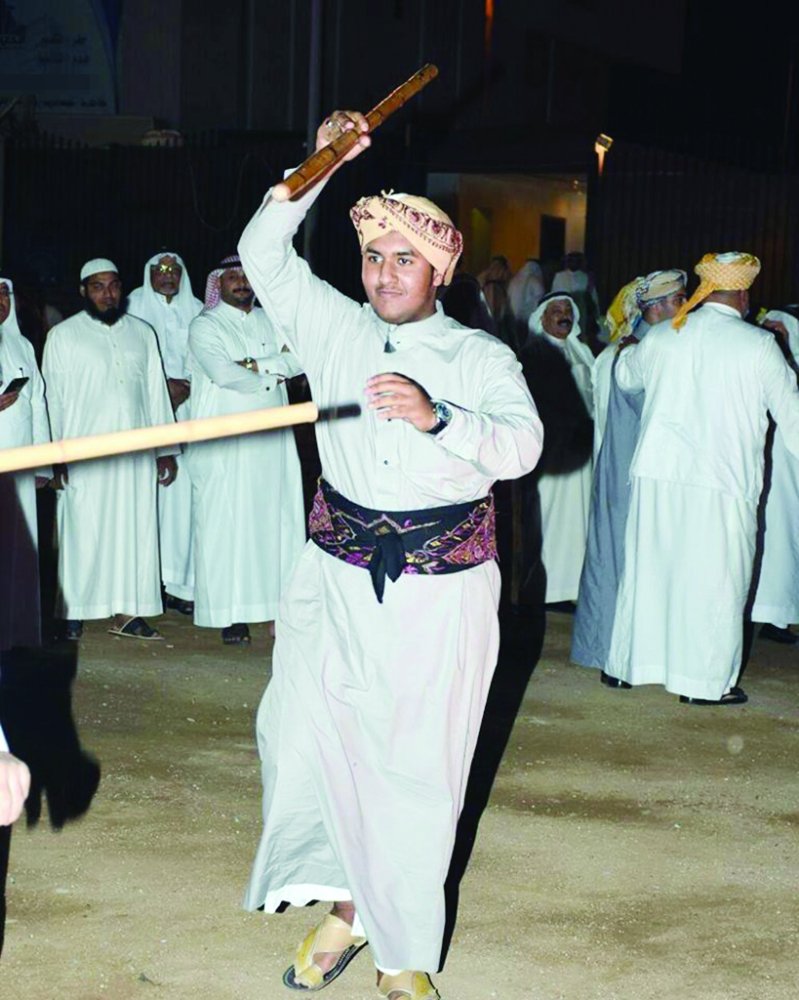أداء لعبة المزمار الحجازي في مكة