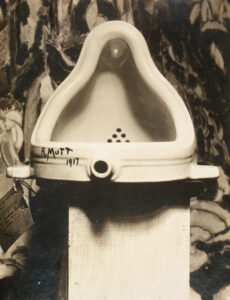 Fountain لمارسيل دوشامب