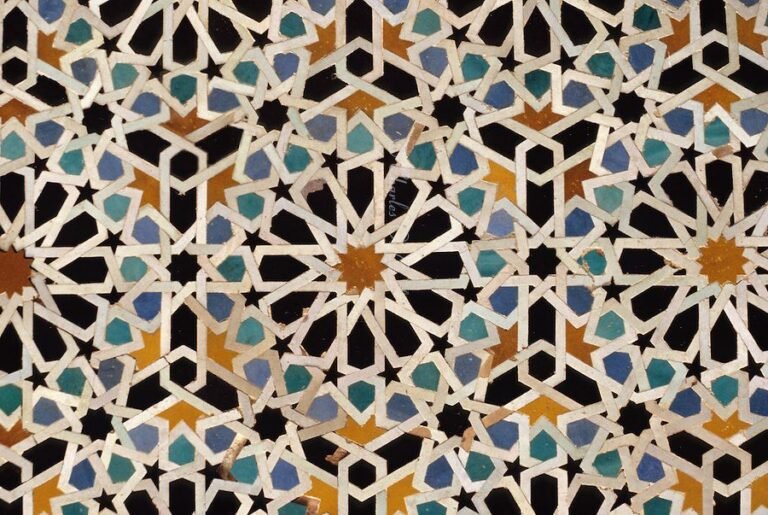 صورة مقال وحدات زخرفية لا نهائية